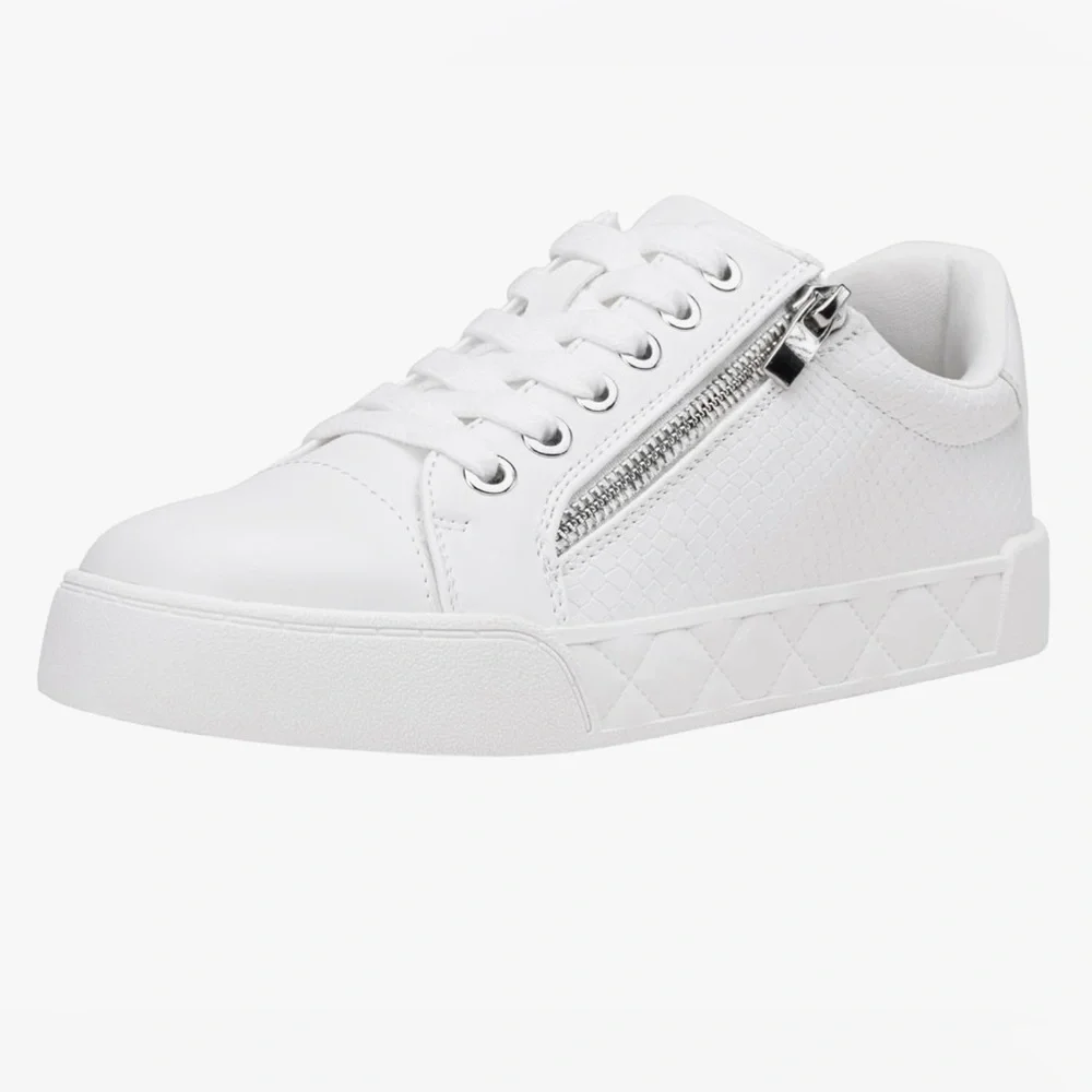 NWT  By Jeossy in‎ Milan Casual Fashion Sneaker With Zipper in White - Size 9